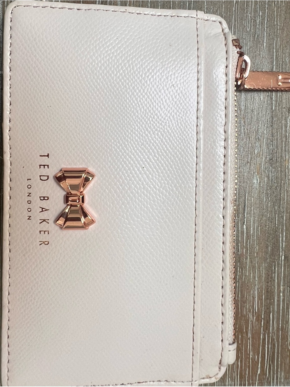 Ted Baker Blush Pink Bow Card Case with Rose Gold Hardware - Picture 2 of 5